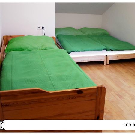 Aco Living - A Cheap Overnight Klagenfurt am Woerthersee Eksteriør billede